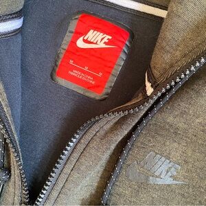 Nike zip up hoodie